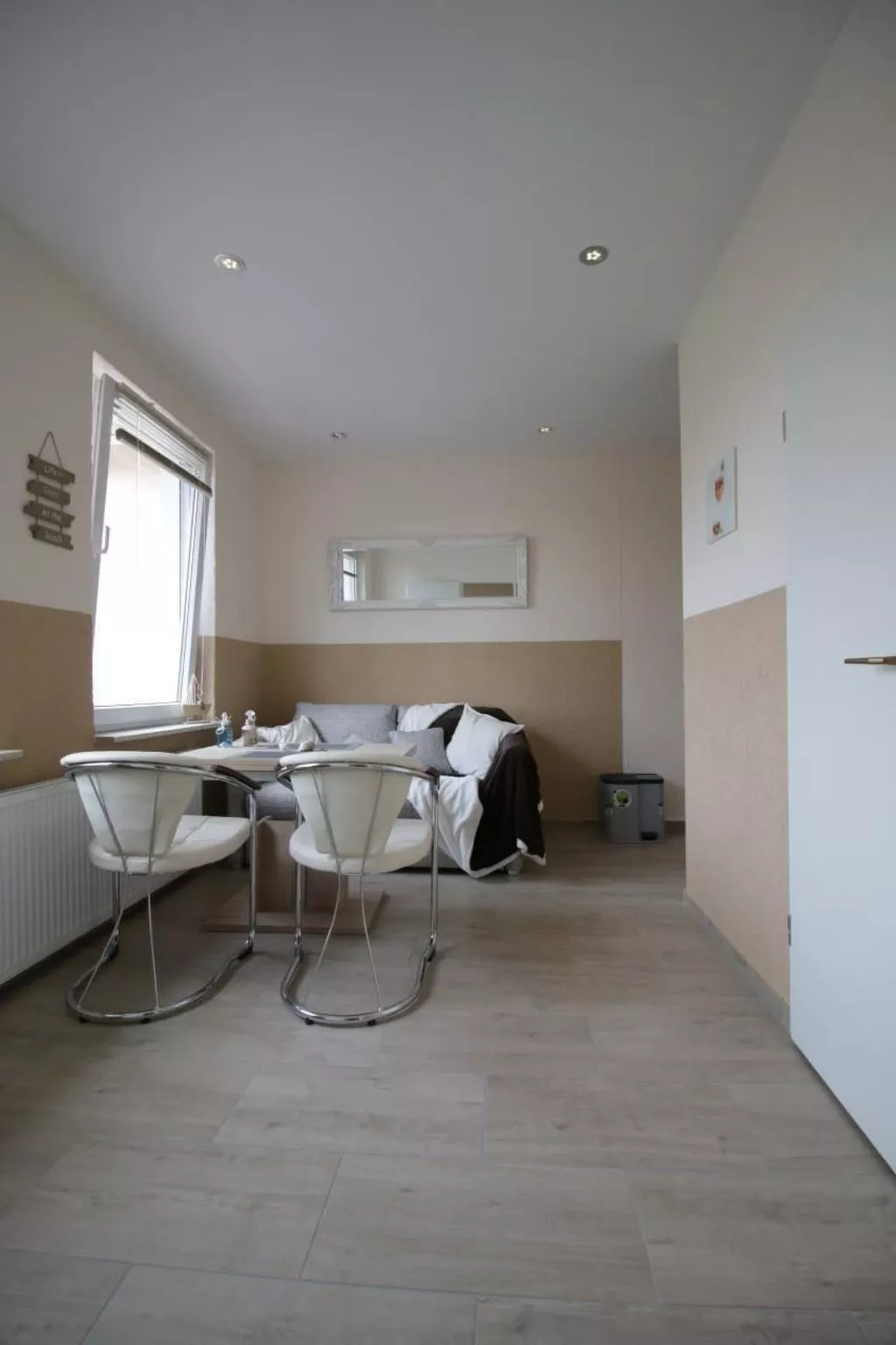 Camp  de Mar - Inside