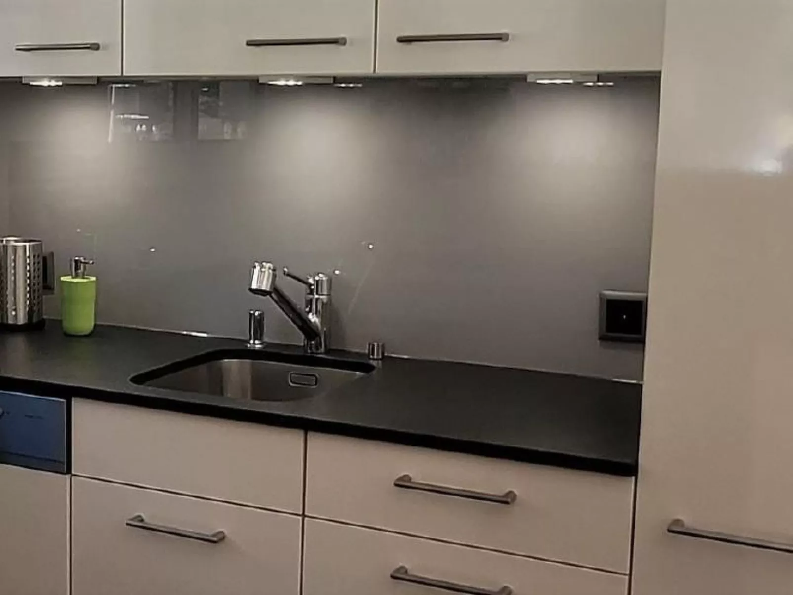 Mountain view-Image-tags.info