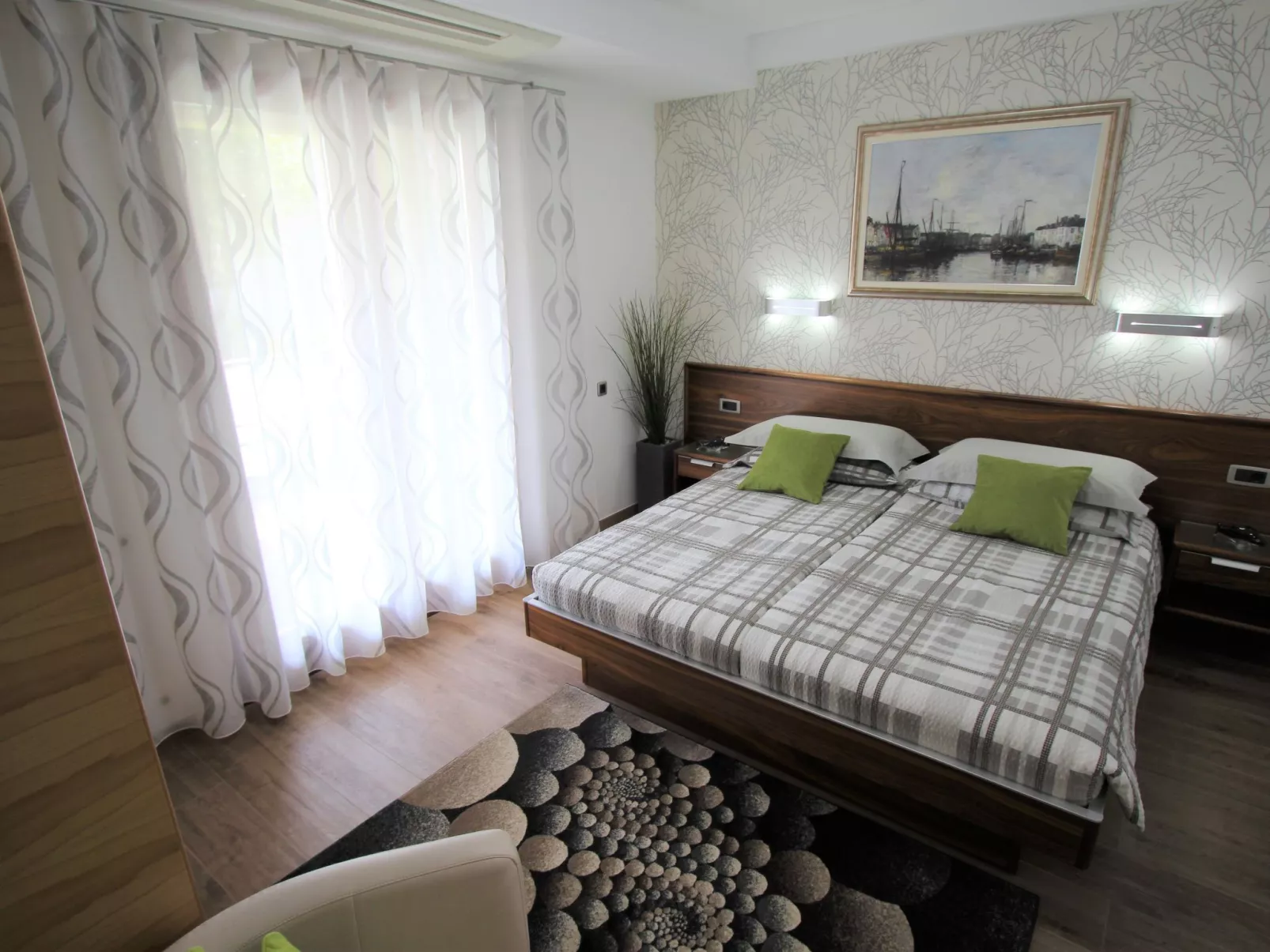 Appartement Silvia mit Terrasse und Meerblick-Drinnen