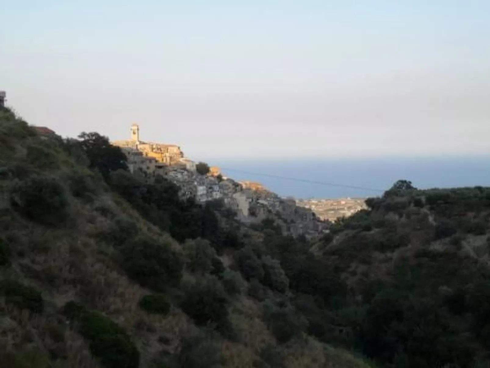 Großes Studio mit Terrasse mit Meerblick-Draußen
