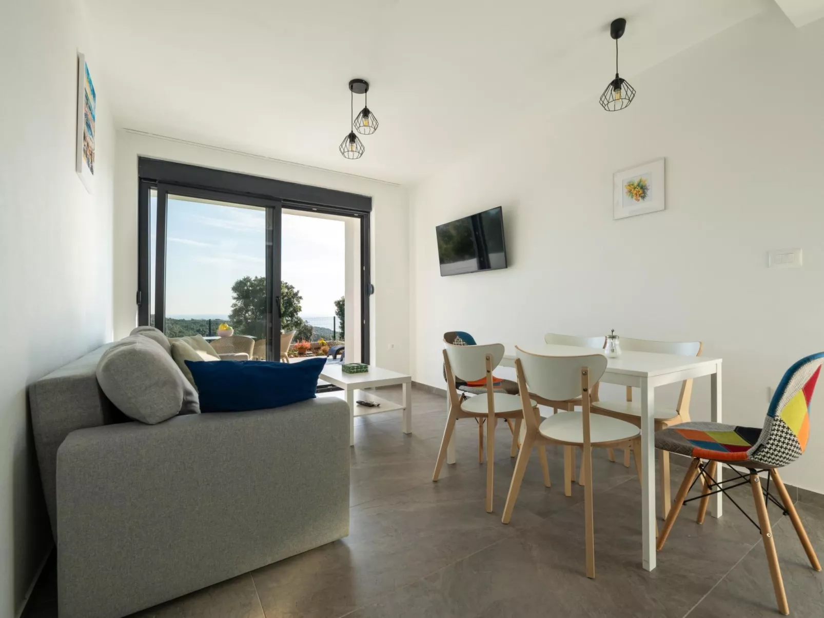 Villa Artec mit Meerblick-Drinnen