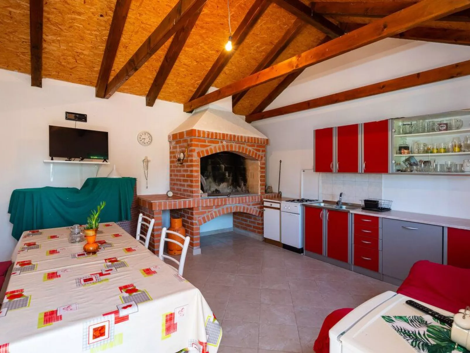 Mit Jacuzzi-TA Leut Agency-Inside