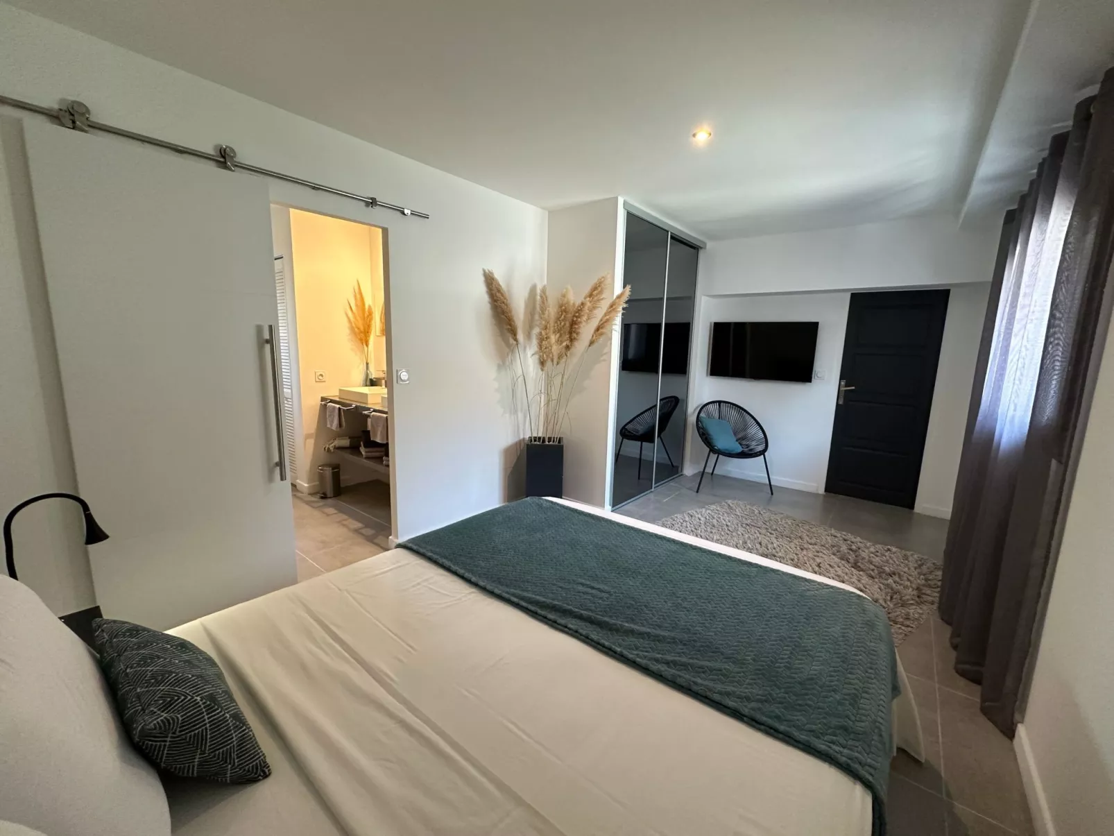 Eine kleine Ecke der Provence. Privater beheizter Pool-Image-tags.info