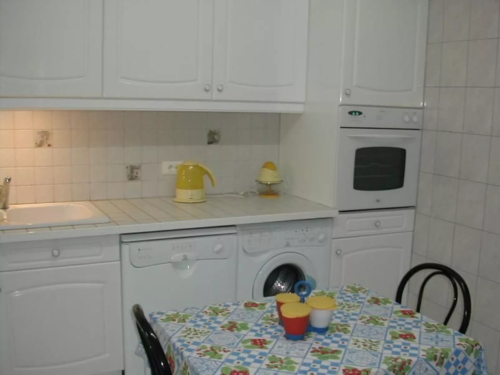 Steinhaus in ländlicher Umgebung mit Pool-Inside