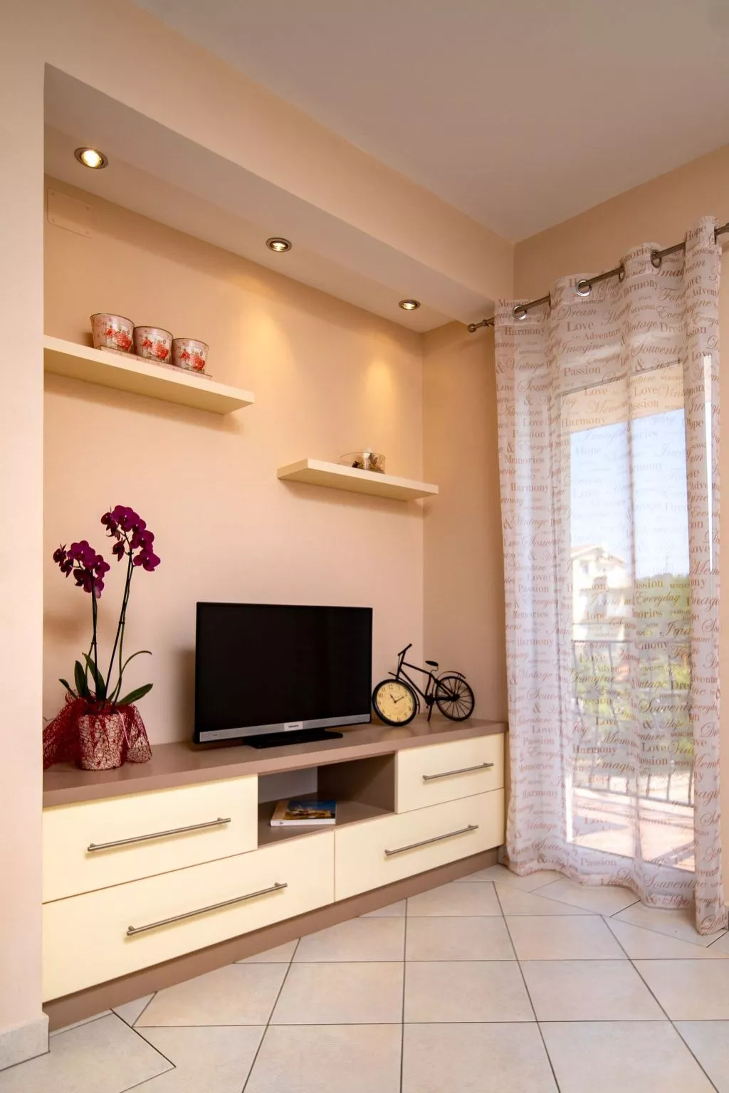 Wohnung in Lopar mit Grill und Strand in der Nähe-Drinnen