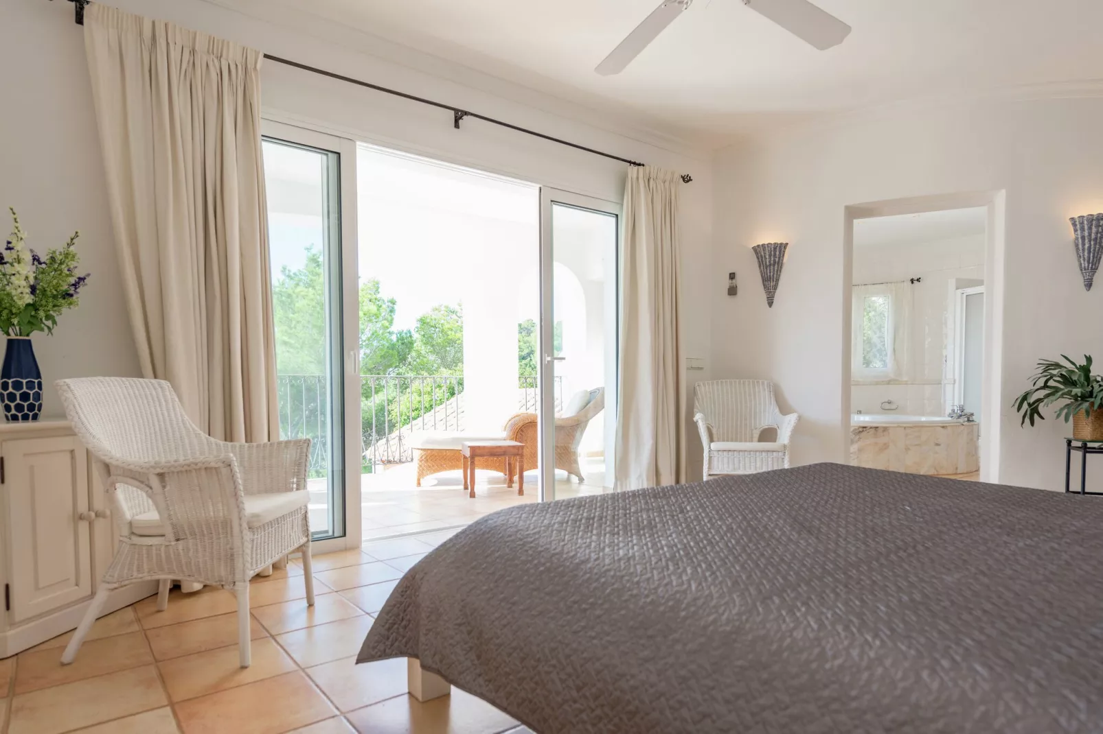 Monte Perdido-Bedroom