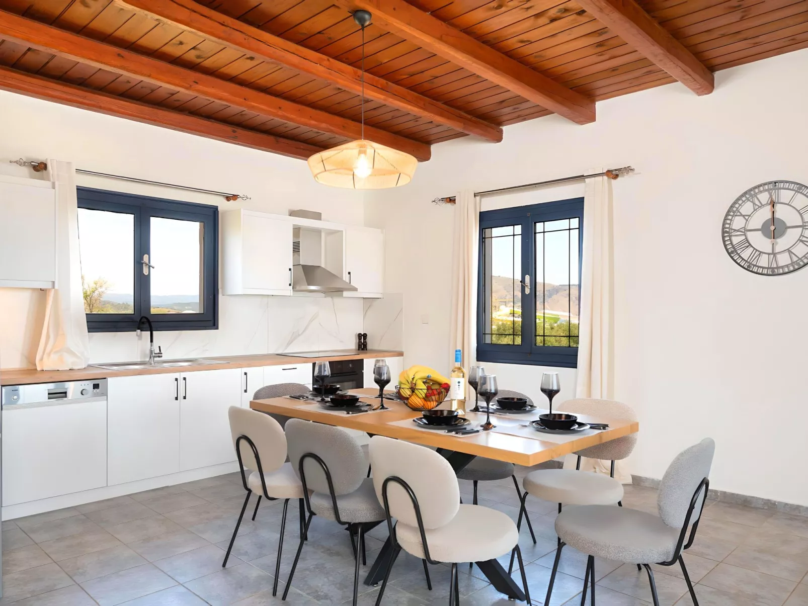 Grey Grand Villa Privater Pool-Drinnen