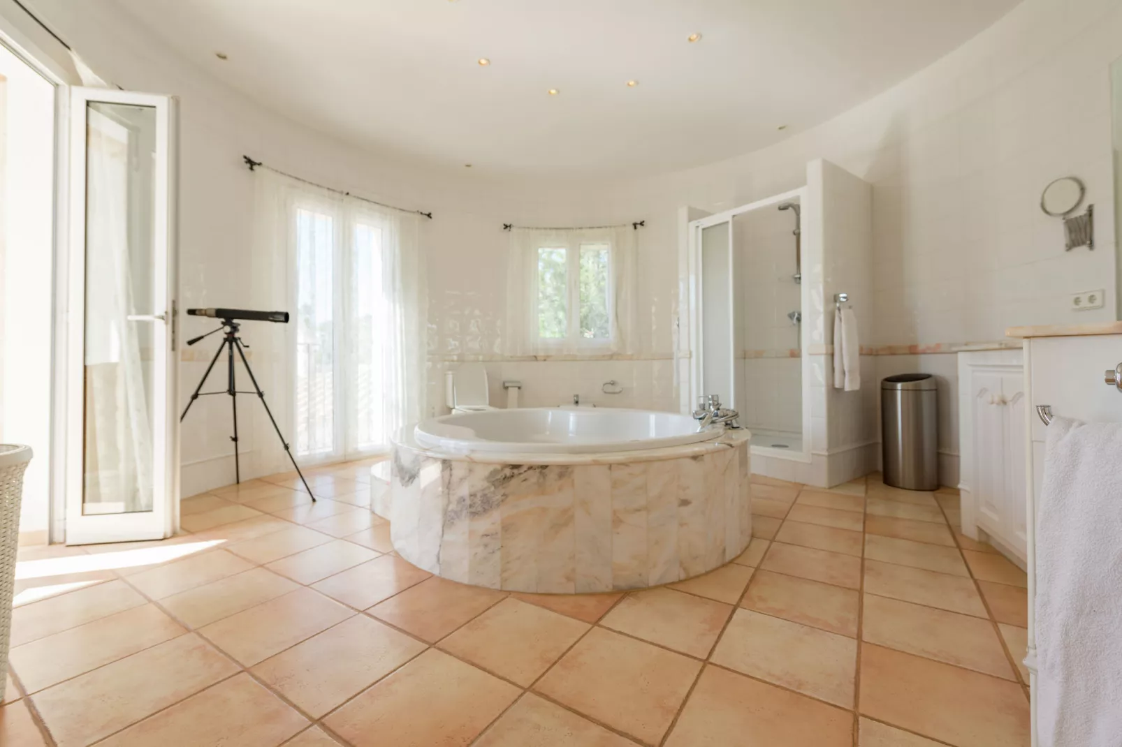 Monte Perdido-Bathroom