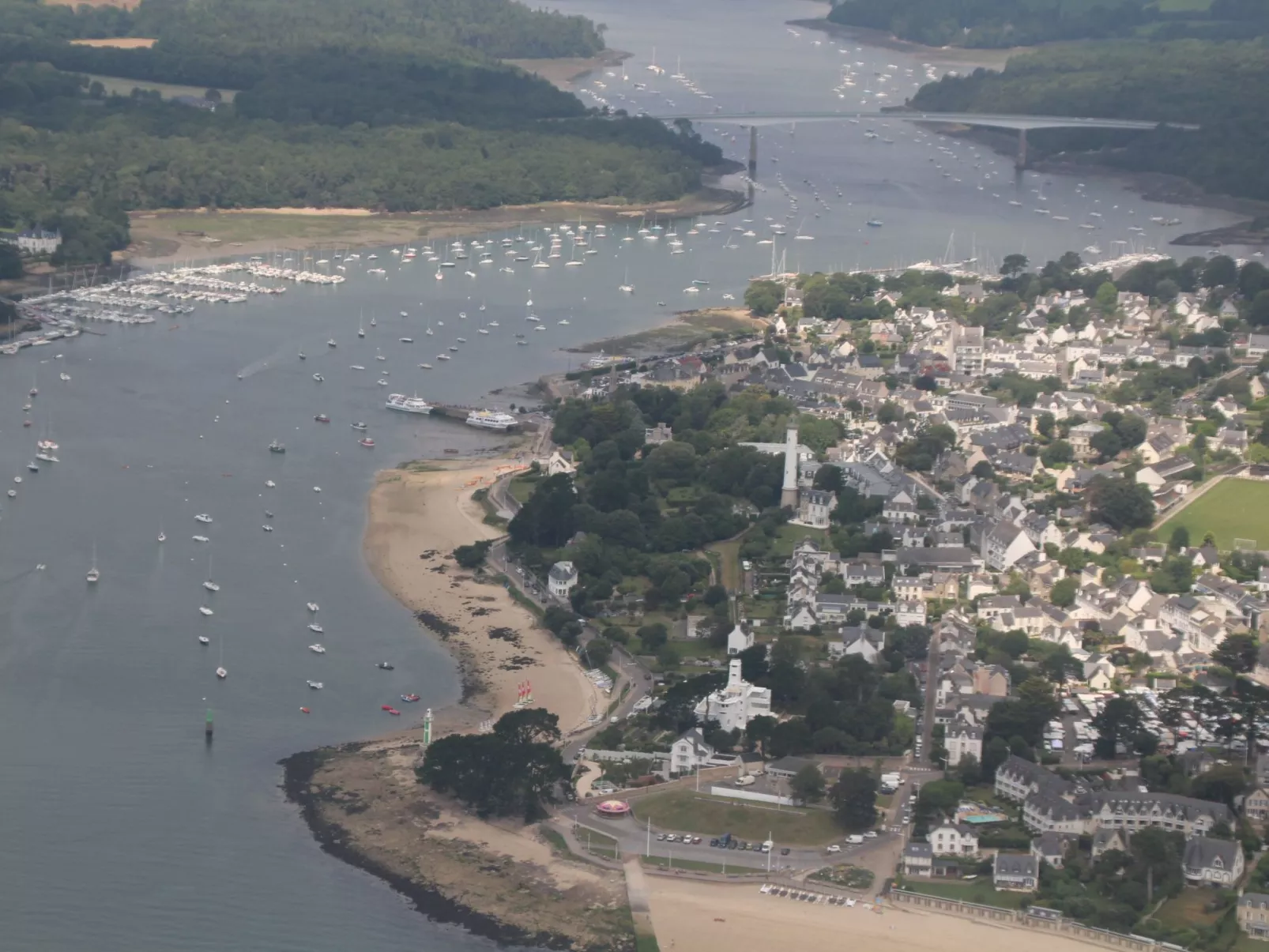 "kleines Loft im Erdgeschoss in der Nähe von Bénodet-Outside