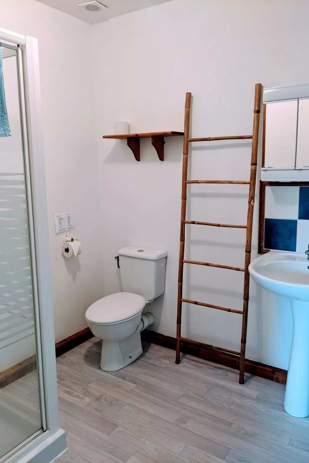 Helles, offenes Ferienhaus, Gemeinschaftspool Hunde-Dedans