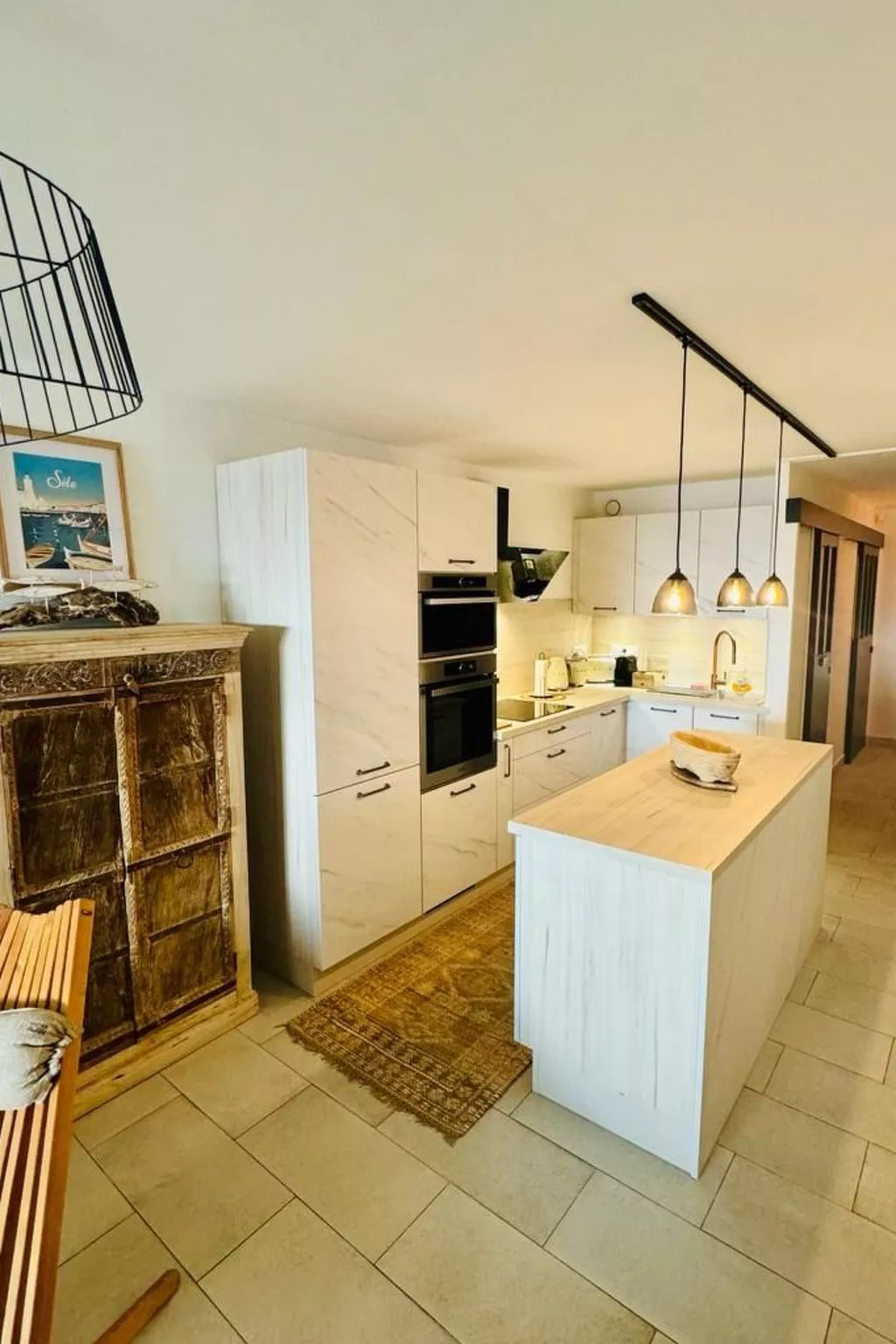 Wunderschöne renovierte Wohnung mit vollem Meerblick-Drinnen