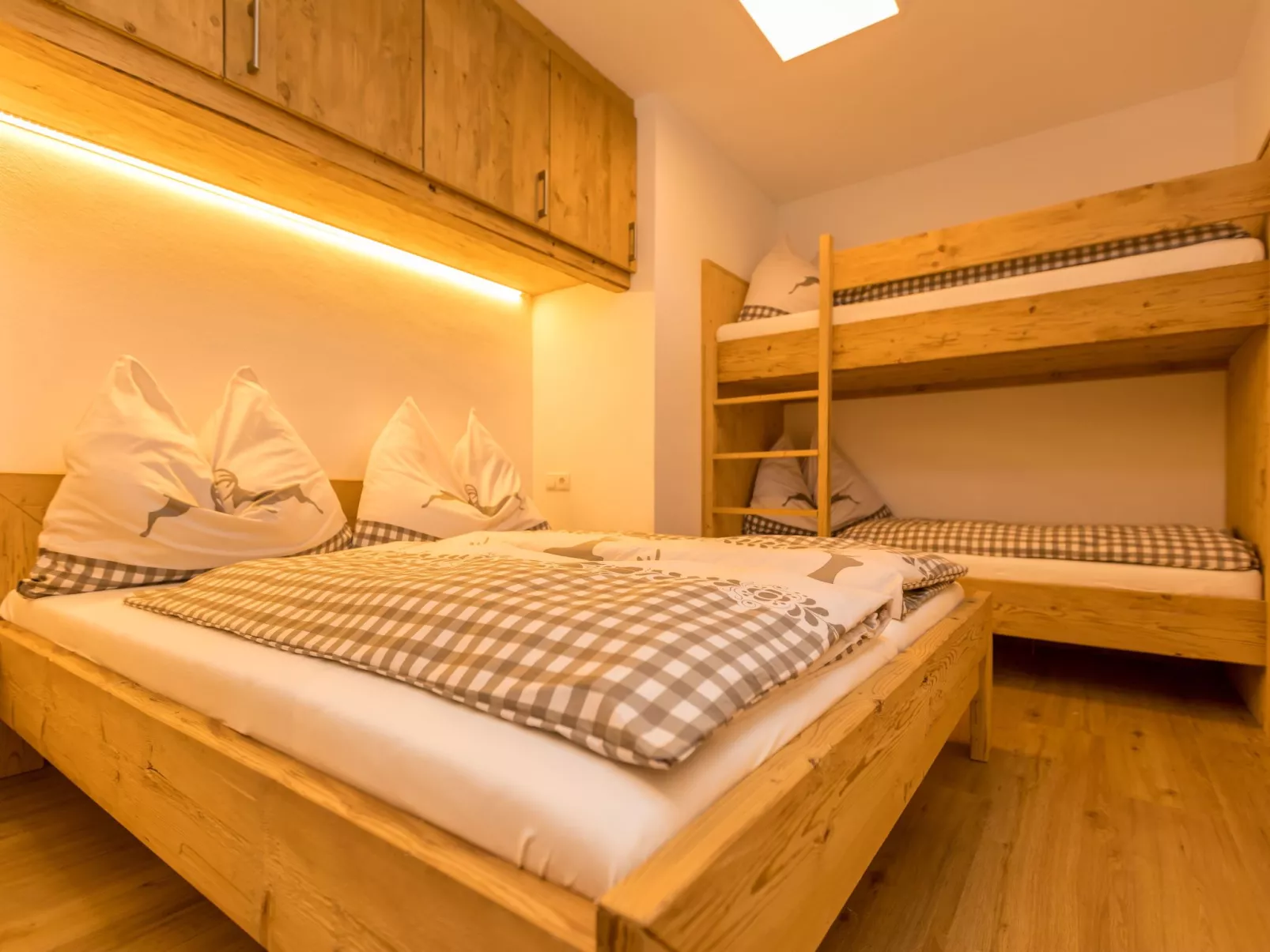 Neue Ferienwohnung in Mittersill mit Garten-Dedans