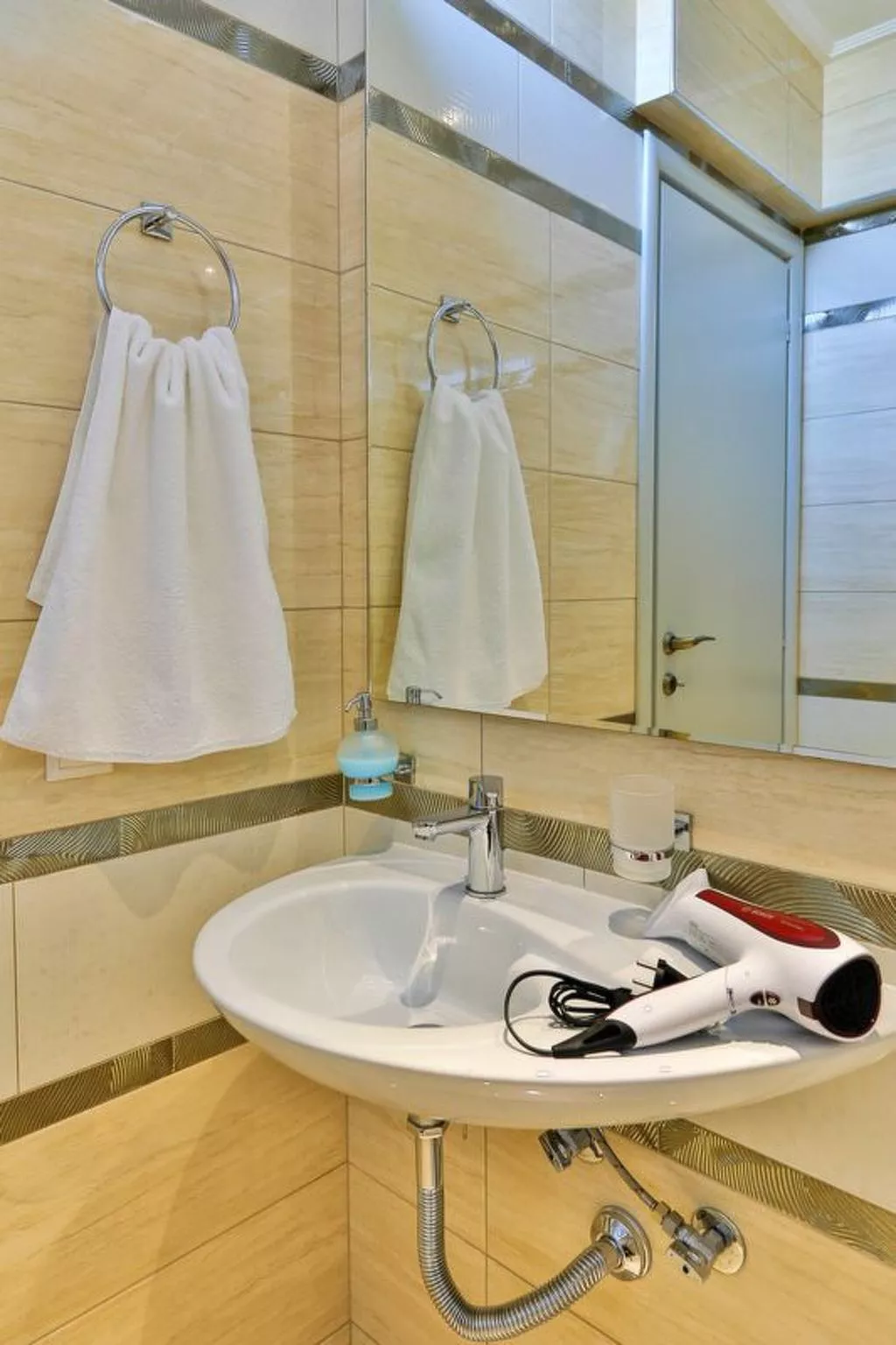 Mit Privatpool für 9 Personen ca. 175 m&sup2; in Skiathos, Ägäis (Skiathos)-Dedans