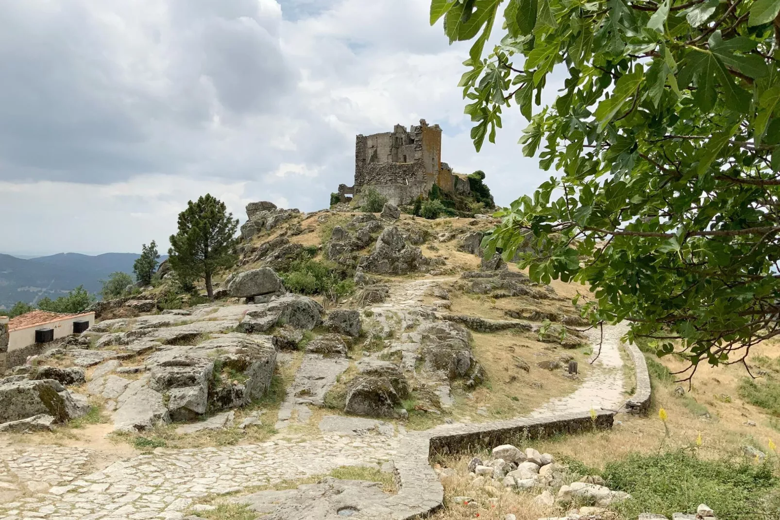 Casa de Pueblo "Rodrigo" Sierra de Gata Cáceres-Areas summer 5km