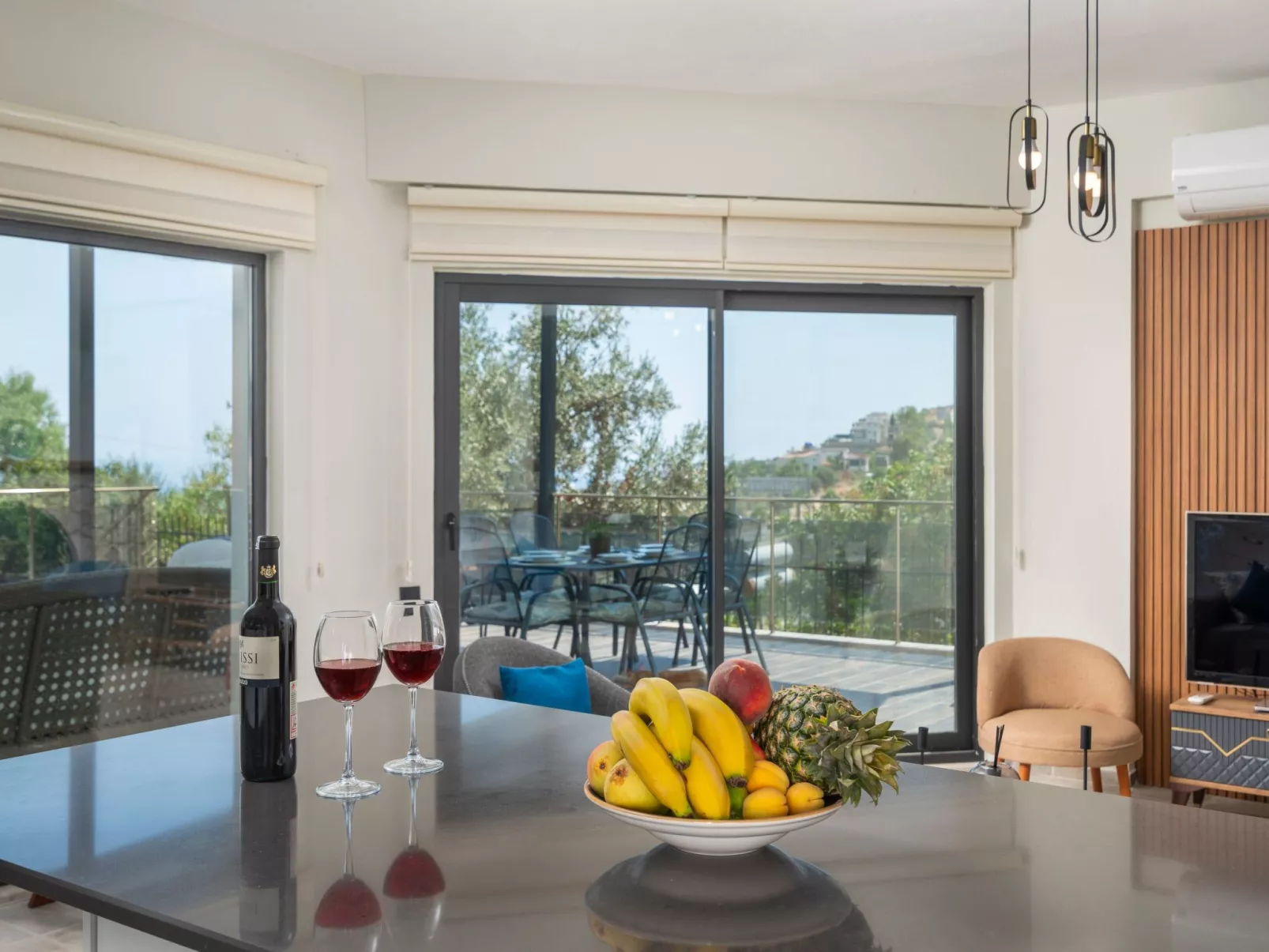 Ferienvilla "Ekinoks" mit Blick auf das Wasser-Image-tags.info