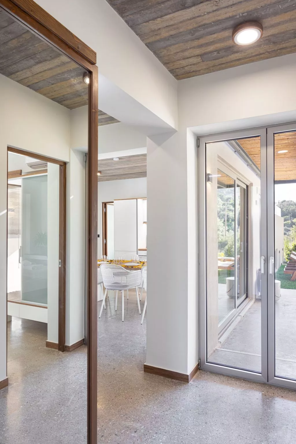 "Domus Aestas Myrtia"-Inside