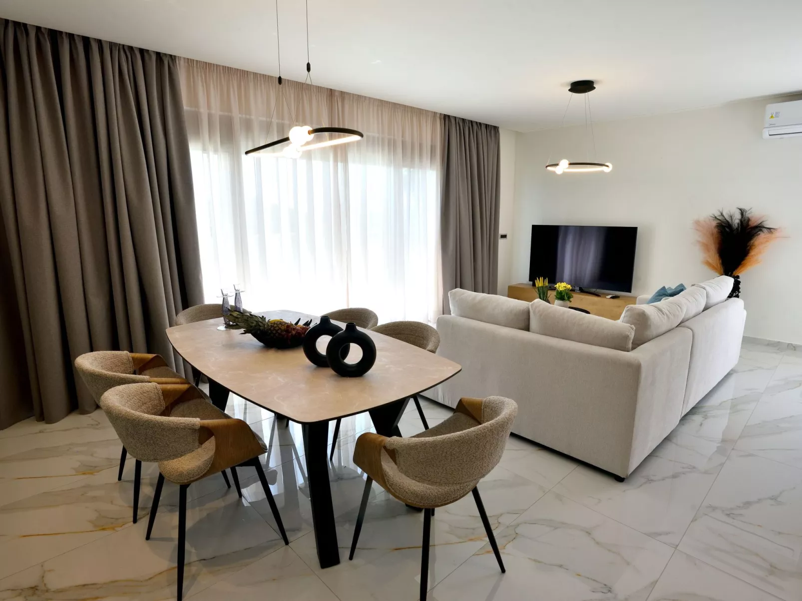 "Villa 101 X Rhodos"-Drinnen