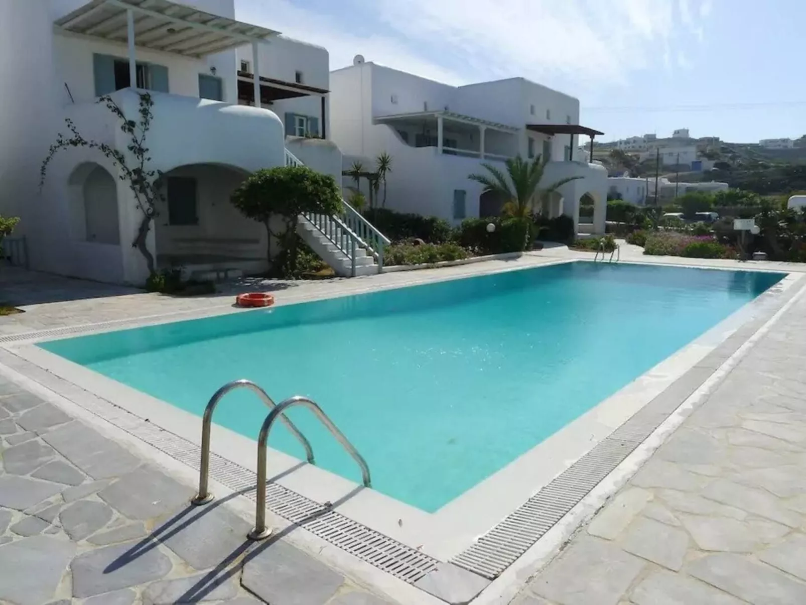 "Mykonian Aroma" mit Pool-Dehors