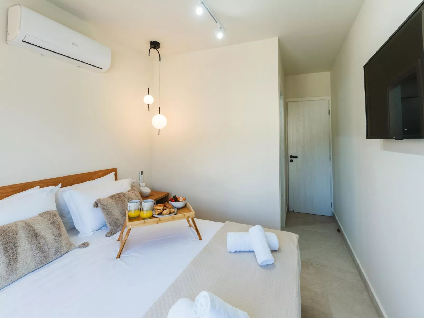 Kleopatras Villa-Dedans