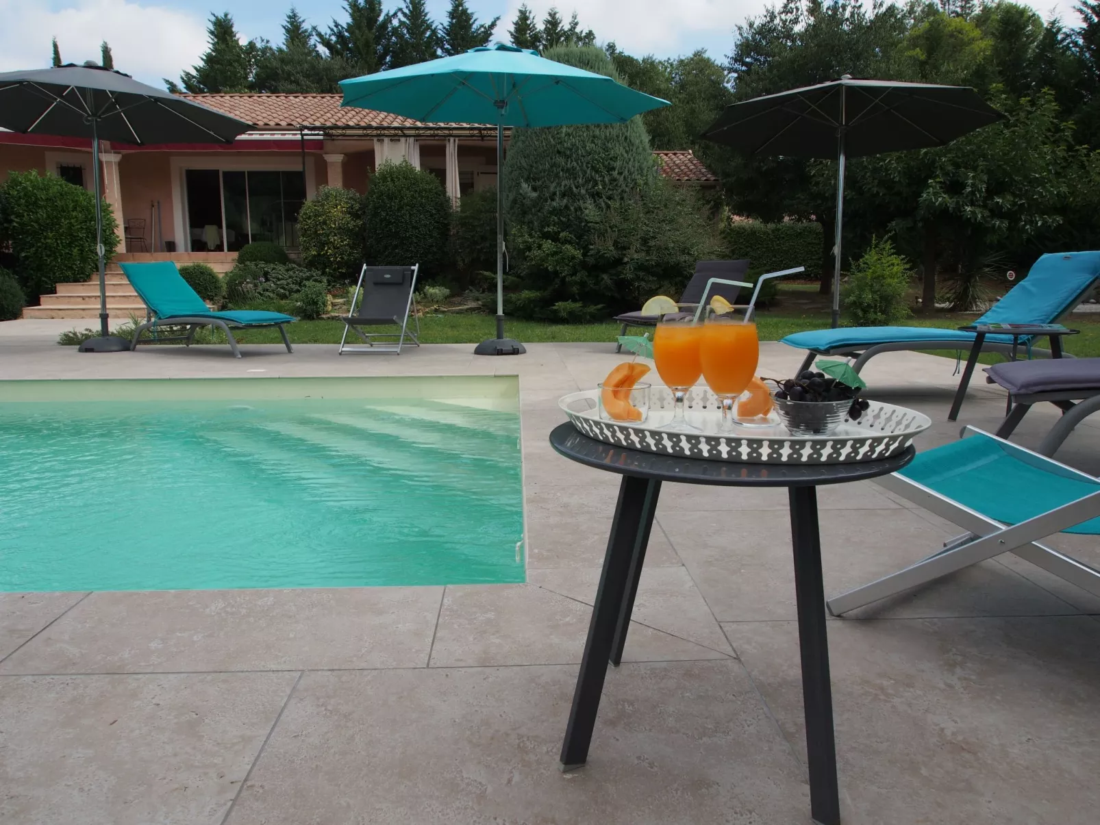 Urlaub im Süden zwischen Meer und Bergen-Dehors