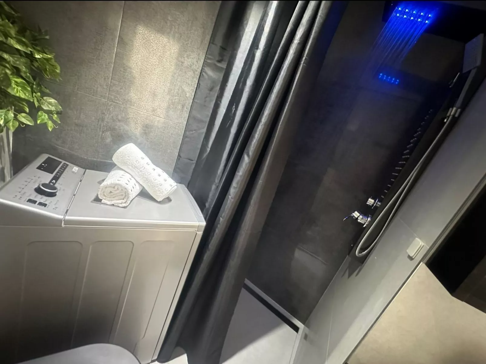 Fiorino Apartment-Studio Rijeka mit Balkon-Inside