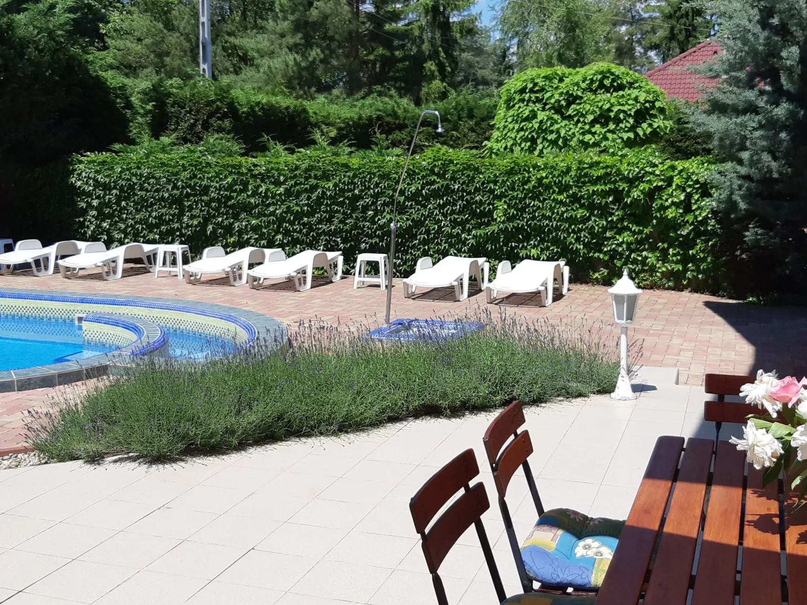 Große Ferienwohnung Hannabella mit Schwimmbad-Dehors