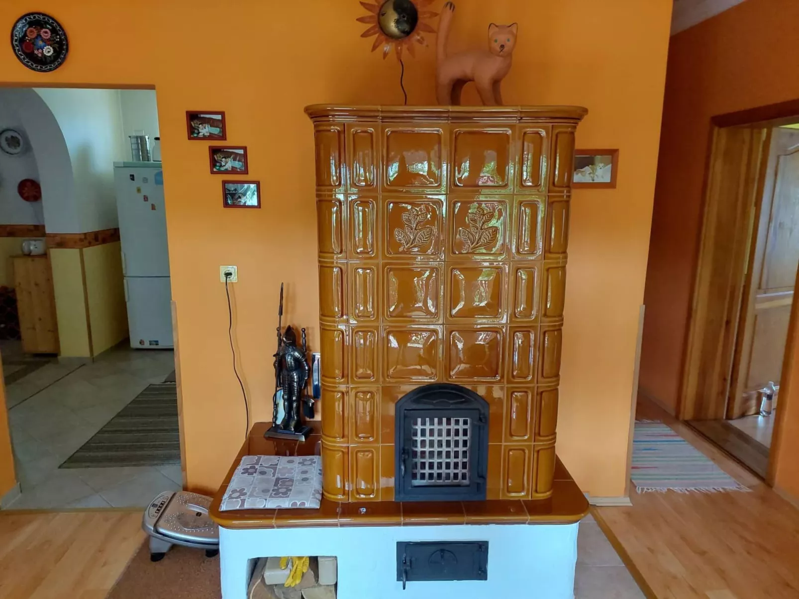 Schönes Ferienhaus mit Pool in ruhiger Lage-Dedans