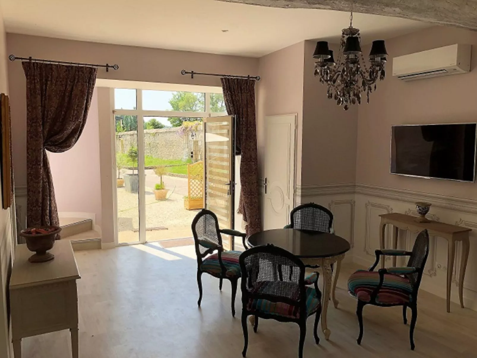 Cottage du Château duplex 90m2 mit Pool Azay le rideau-Drinnen