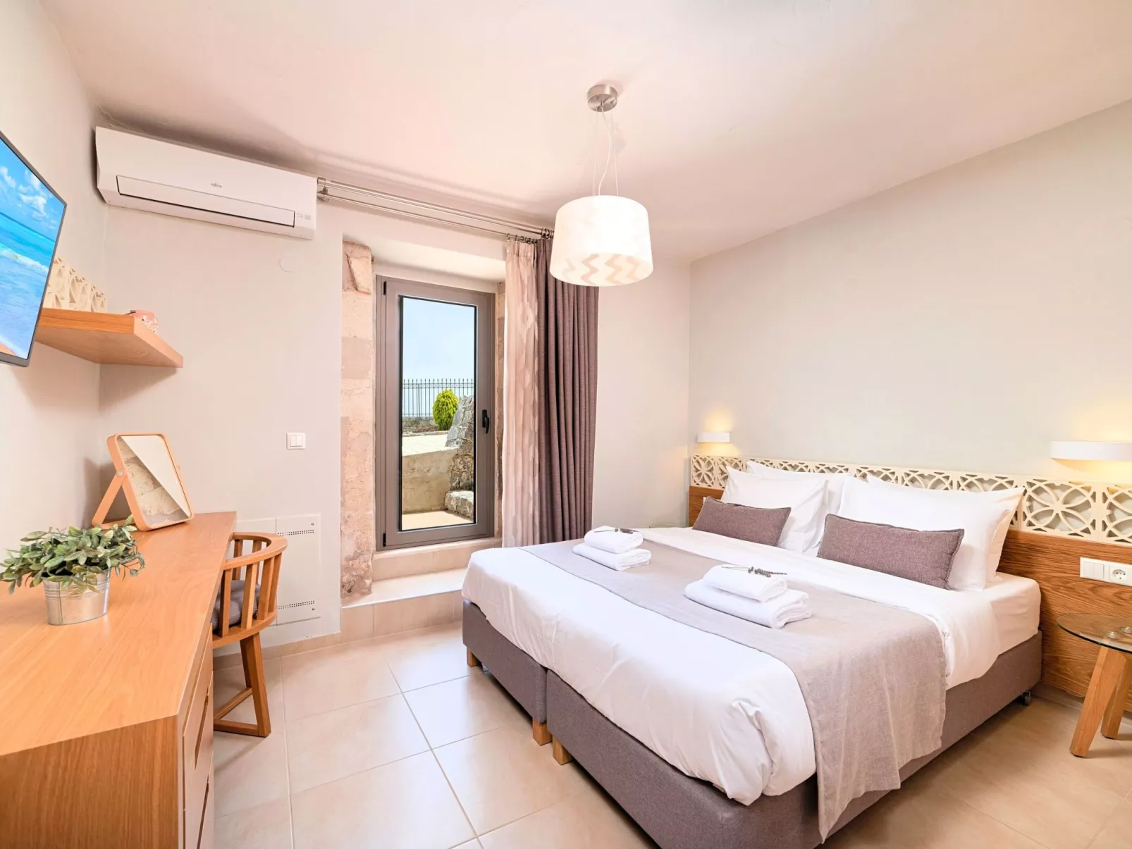 Villa Akrothea-Dedans