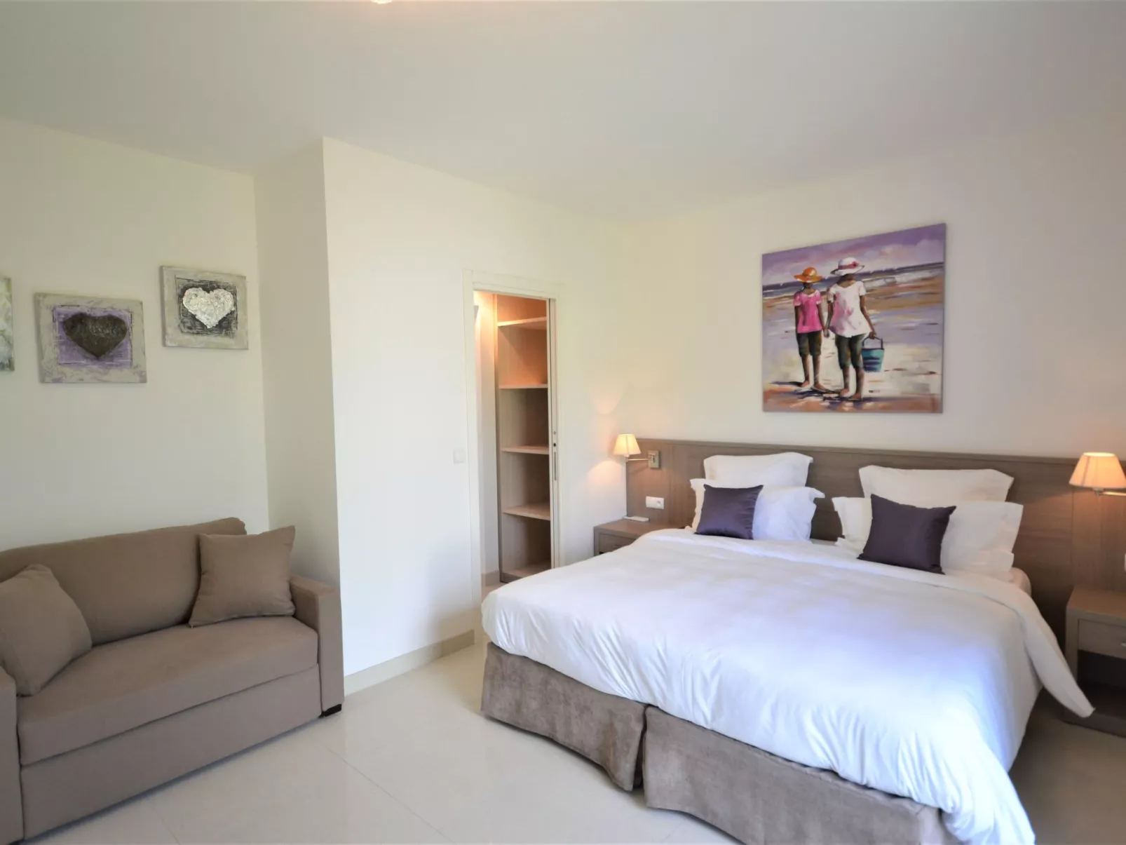 Villa mit 6 Schlafzimmern, privatem Pool Garten und Parkplatz-Dedans