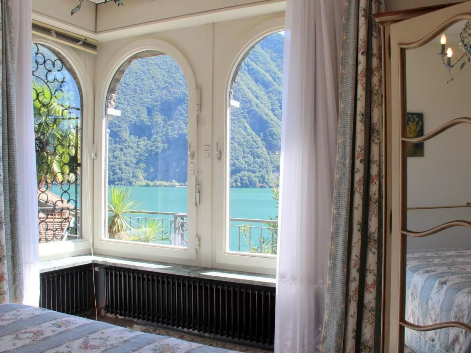 Barony Villa-Drinnen