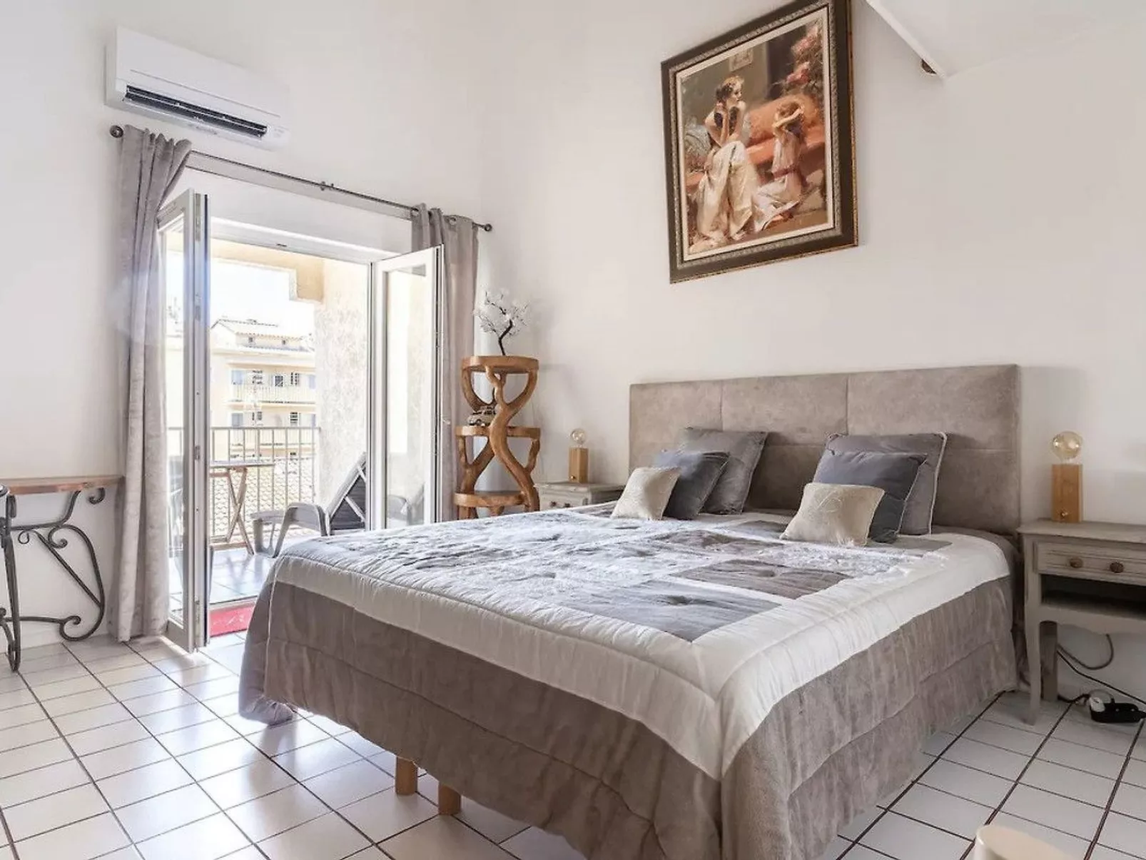 Loft, 300 m vom Meer-Drinnen