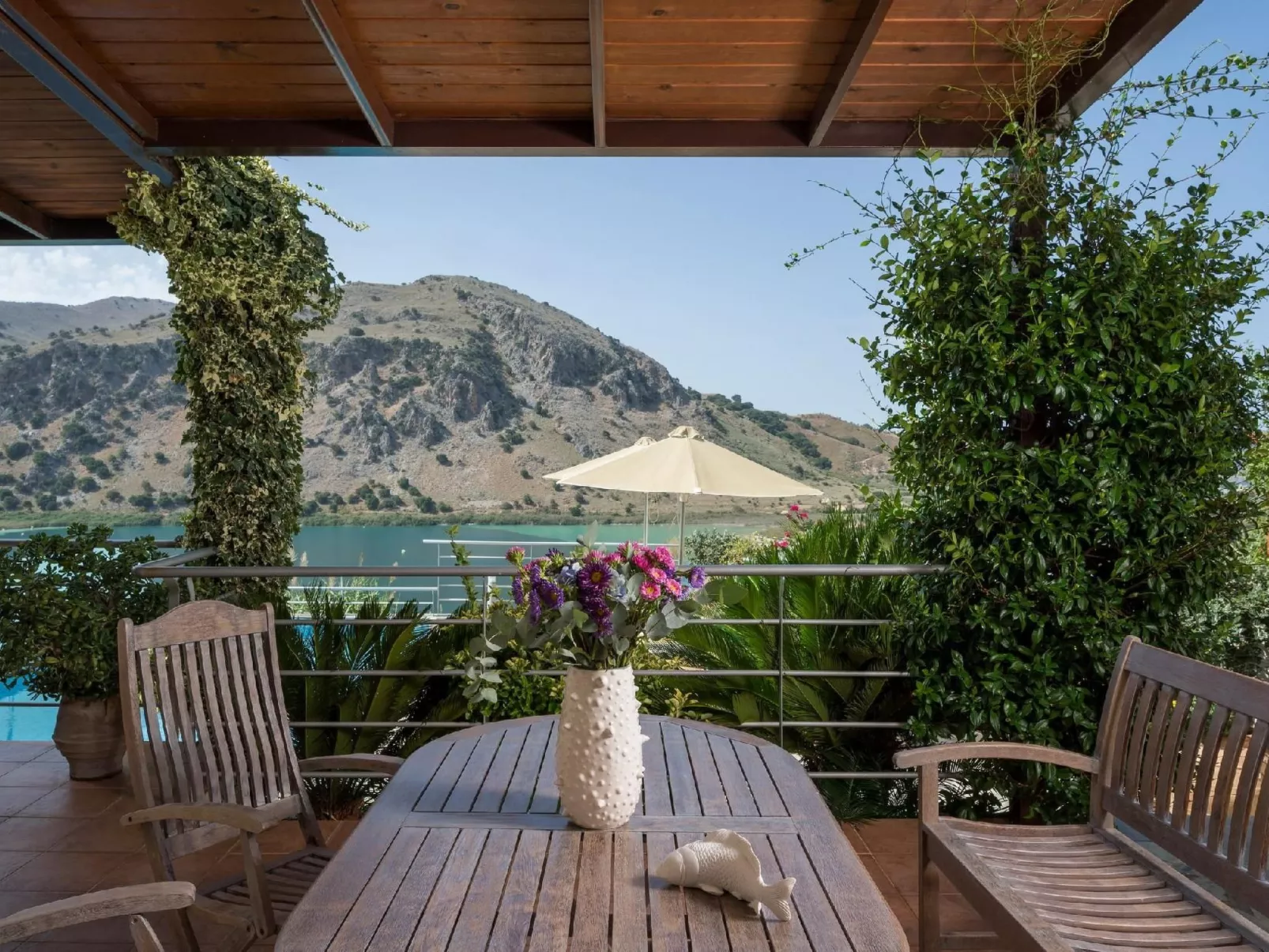 Wunderschöne Villa mit Seeblick und Pool in der Nähe von Restaurants-Dehors