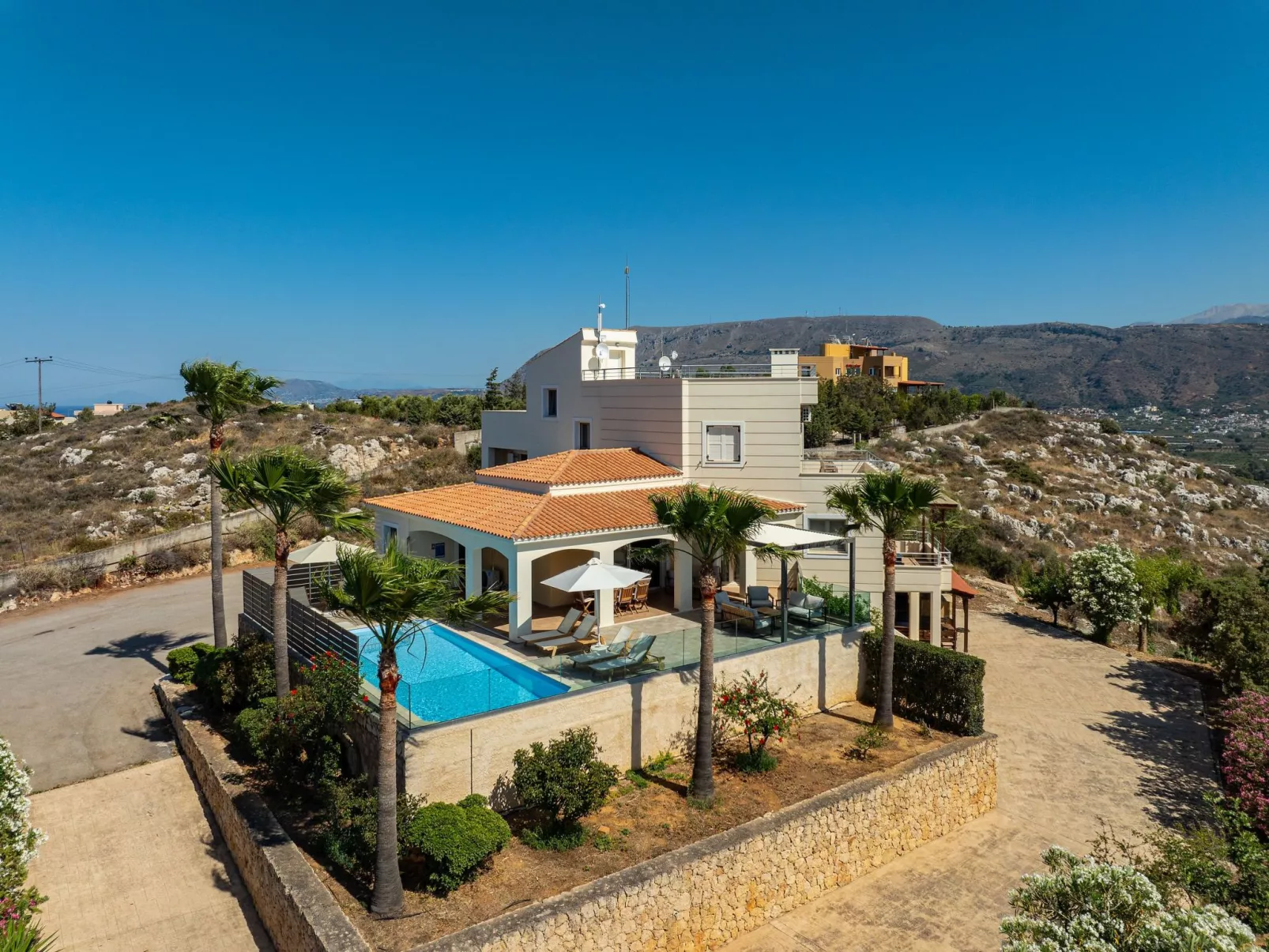Karmilos Hill Villa - absolute Privatsphäre-Dehors