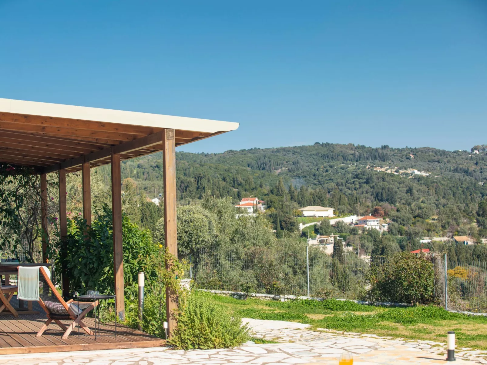 Artemis-Villa-Dehors