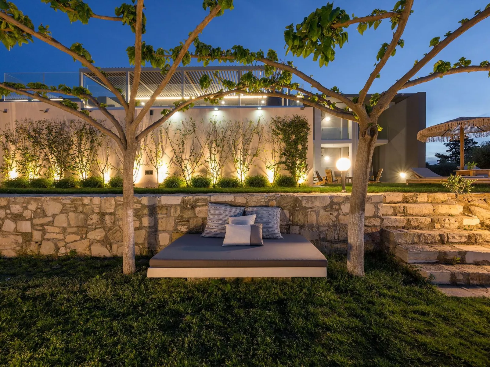 Luxuriöse Villa Olivenest mit Pool, BBQ und Whirlpool-Outside