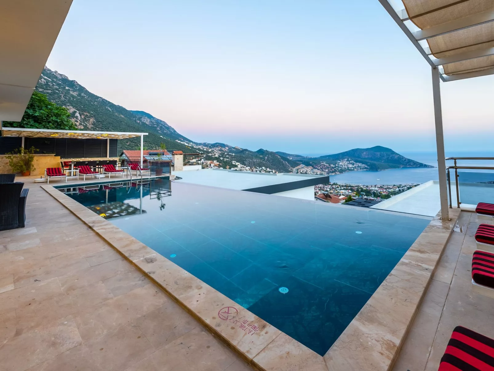 Villa mit Traum-Meerblick für 12 Personen-Image-tags.info