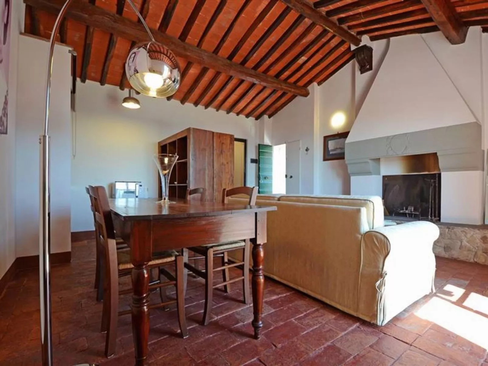 "Gina4" mit Gemeinschaftspool-Image-tags.info