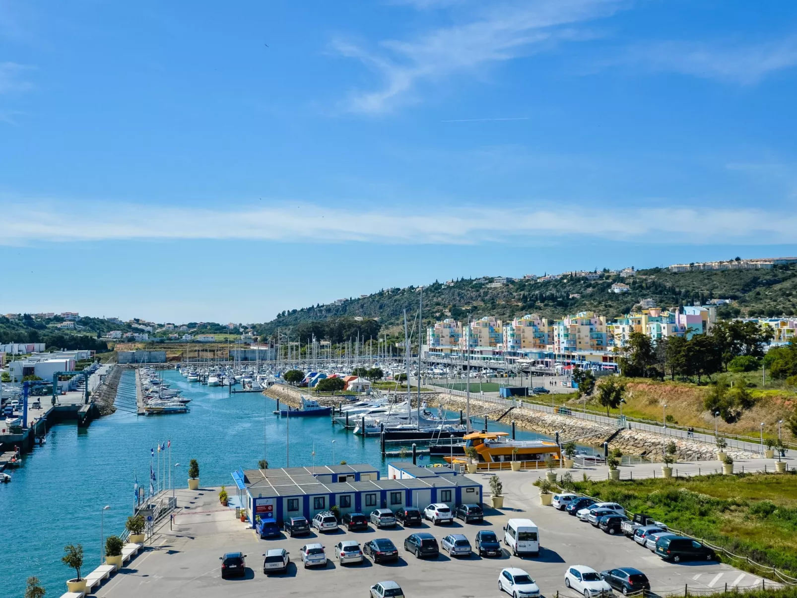 Studio-Apartment "Jardim" mit Gemeinschaftspool-Dehors