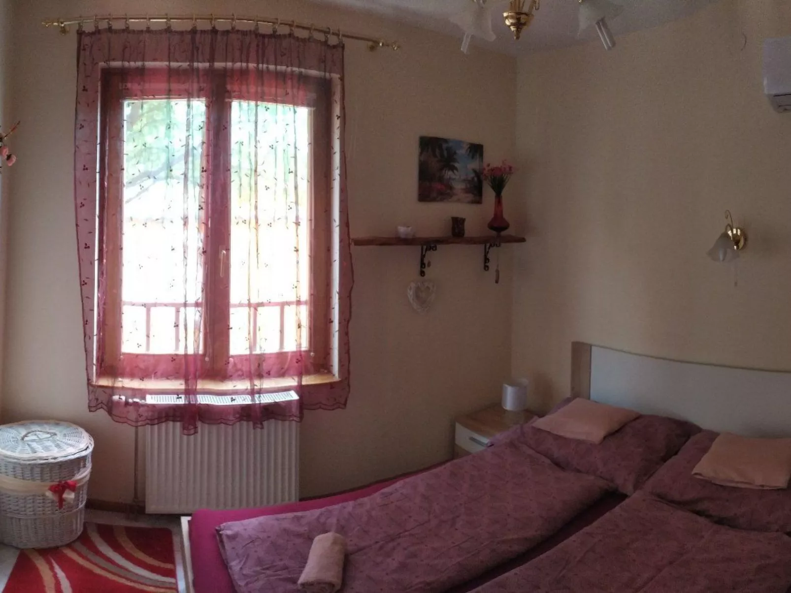 Ferienvilla mit Garten, Grill und Terrasse-Dedans