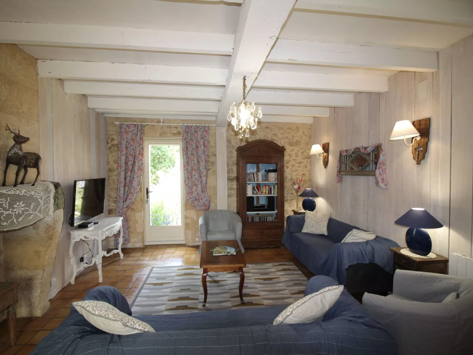 Komfort, Ruhe, privater Pool, EV-Ladestation-Dedans