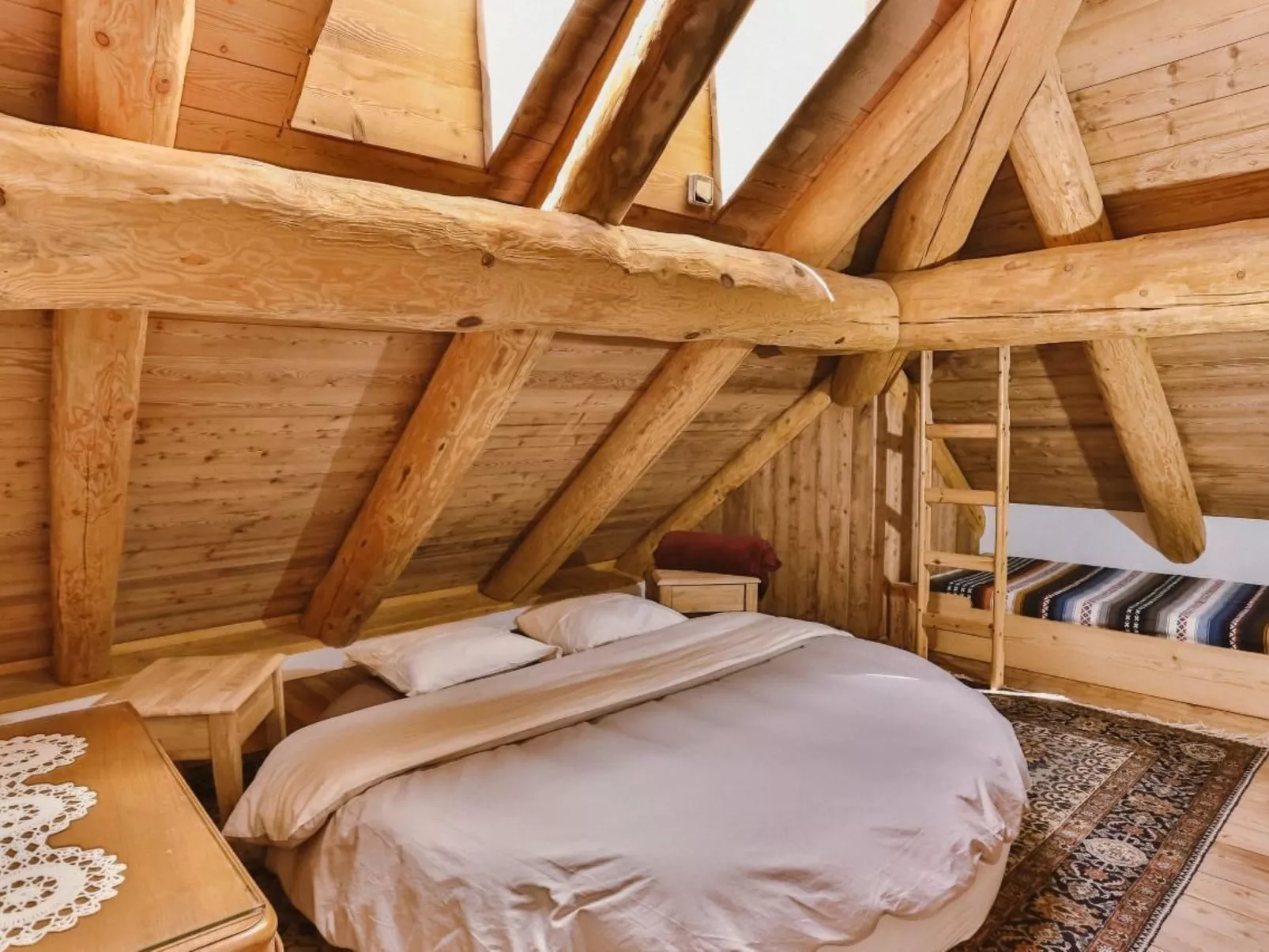 Genießen Sie das 'Attico Adula' in Cà Nizza-Inside