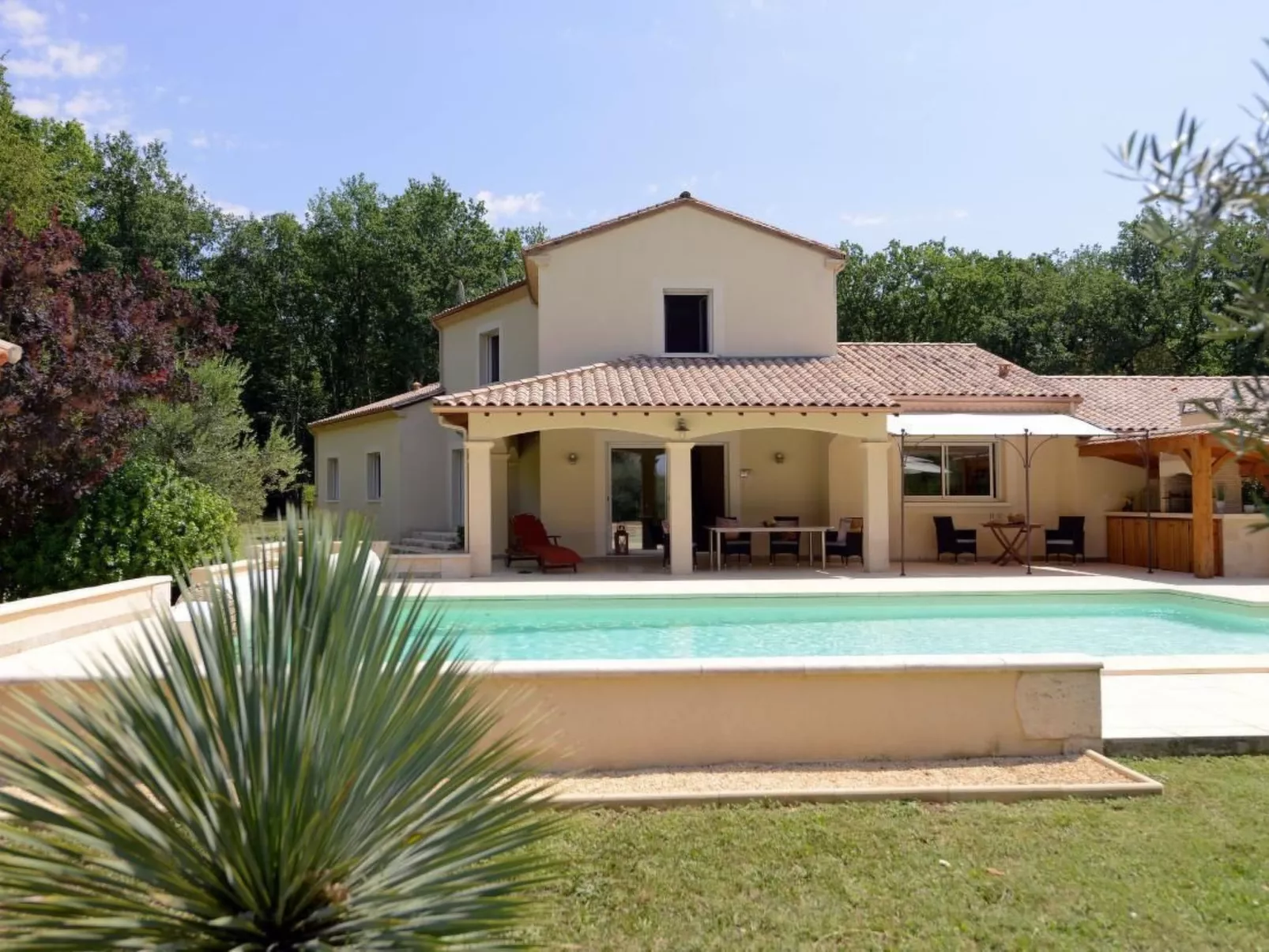 Villa DUXCAAR Beaum.-Image-tags.info