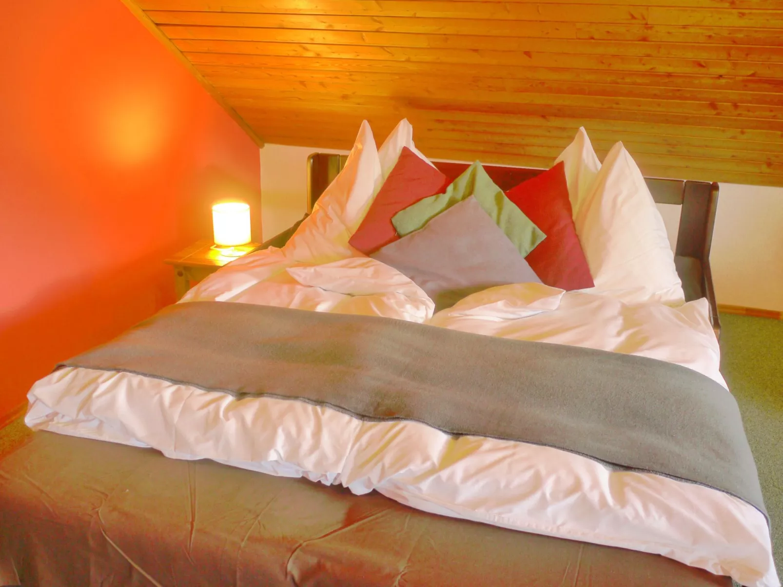 Geräumiges Apartment mit Panoramabergblick-Image-tags.info