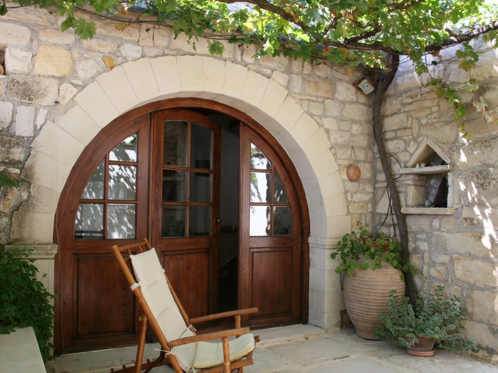 In Douliana mit Großem Balkon