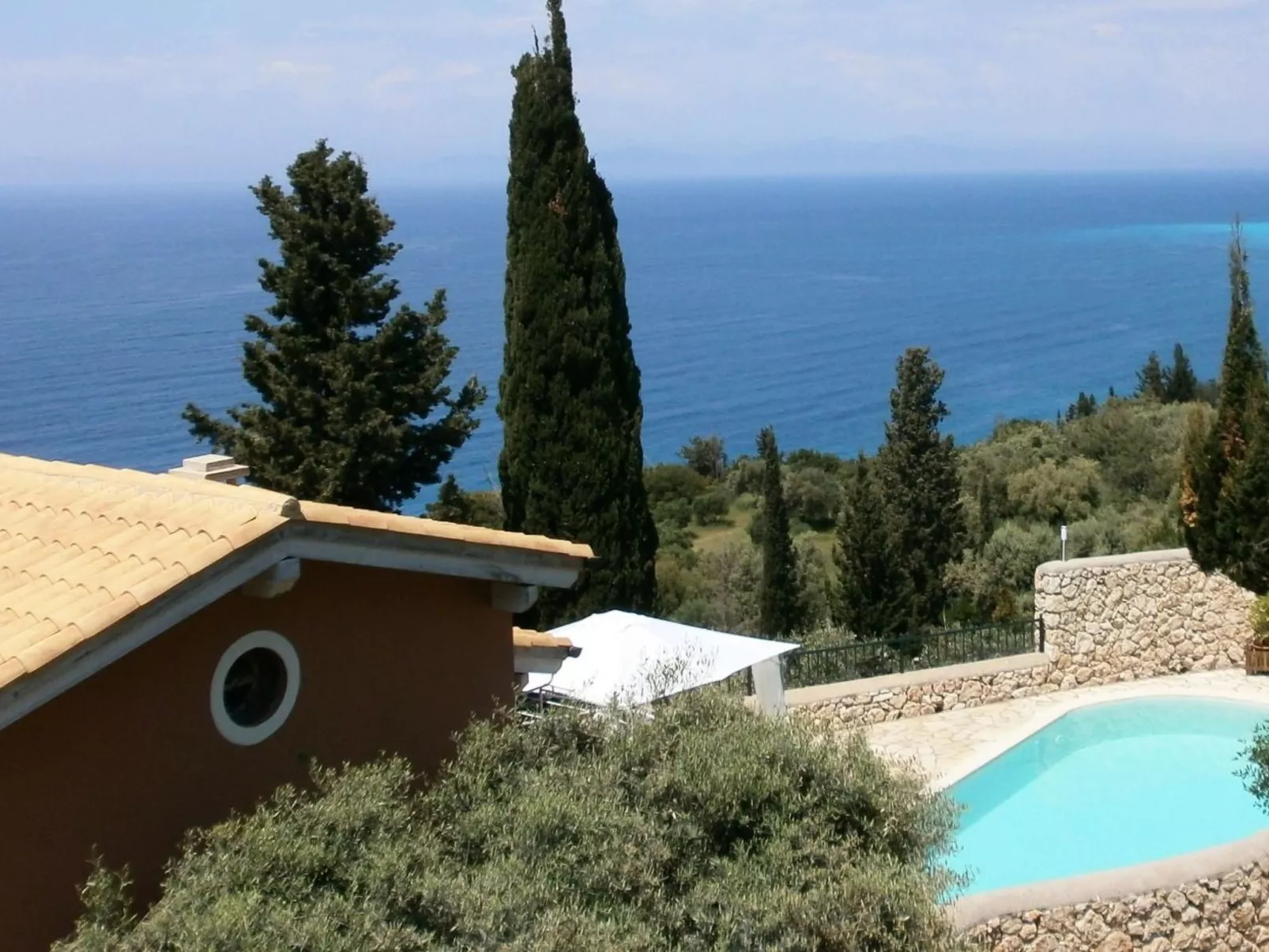 Villa Spiaggia Dorata mit privatem Pool - Draußen