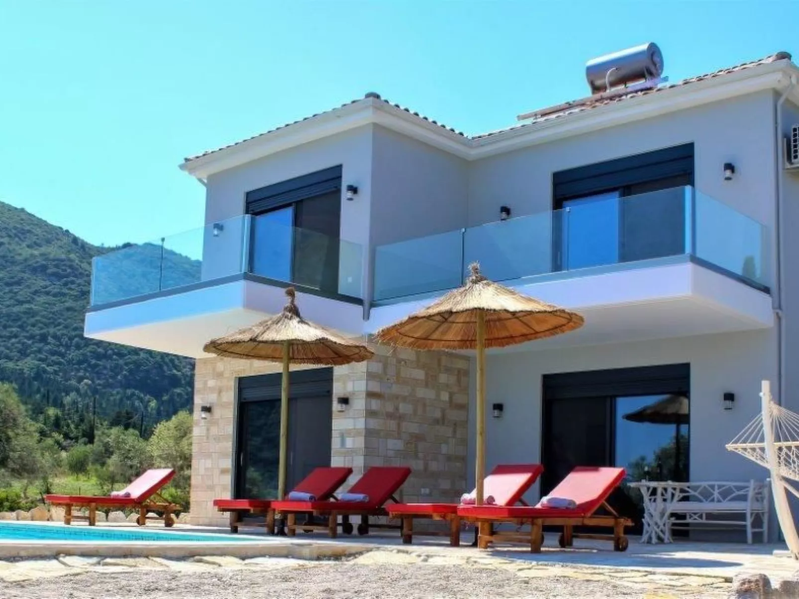 Ferienvilla "Maura" mit Infinity-Pool-Dehors