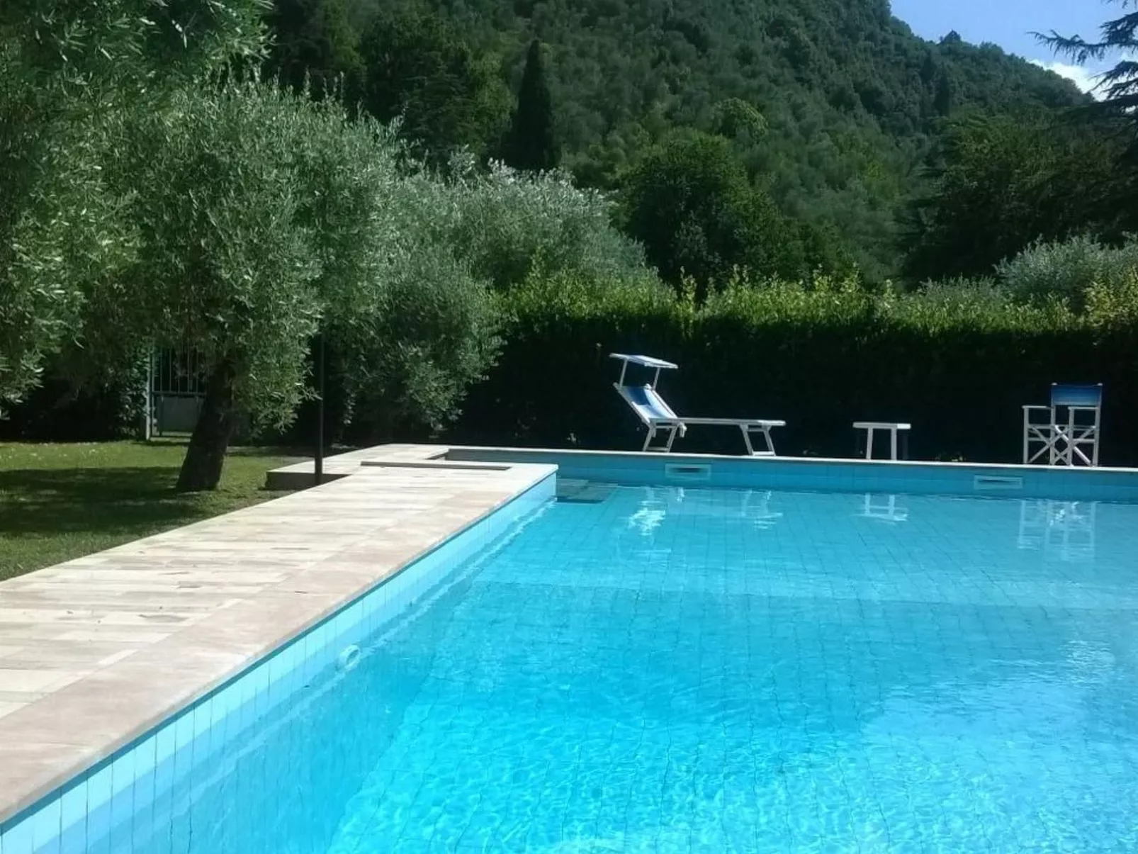 Tolles Ferienhaus in Camaiore mit Privatem Pool-Outside