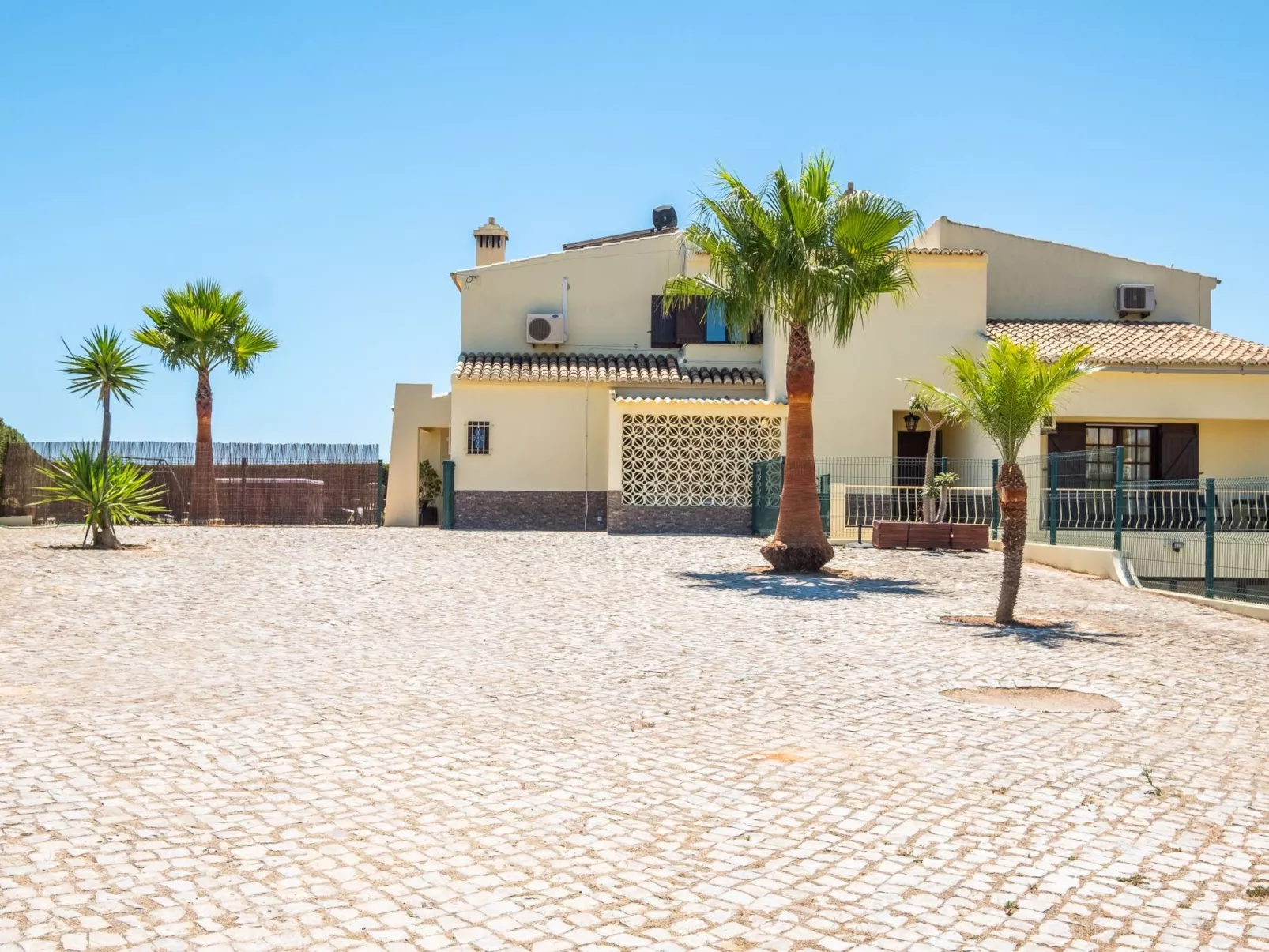 Villa "Barrancos" mit Jacuzzi-Image-tags.info