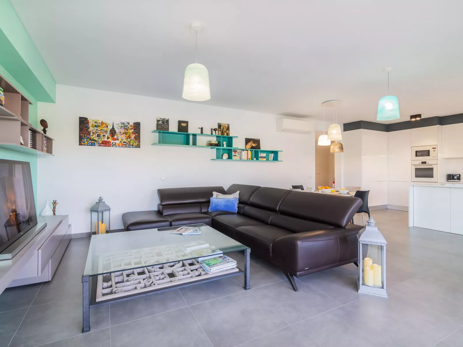 Garten Design brandneue Wohnung mit Pool-Drinnen